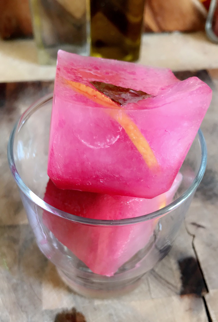 Lemon-Blackberry-Basil Infused Cubes🍋💦🌿