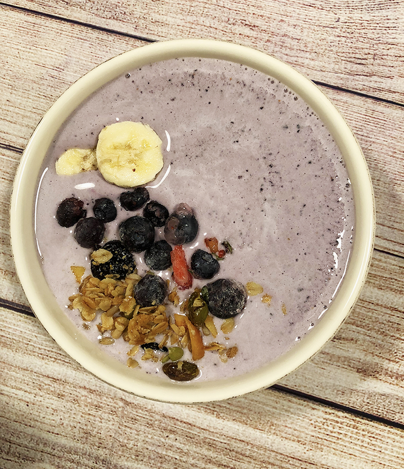 Blueberry-Berta Smoothie Bowl